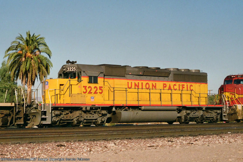 Union Pacific SD40-2 #3225 is westbound passing the depot 